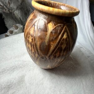 Lancastrian vase  brown. 6" x 13" circumference